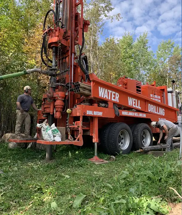600-workings-with-drilling-rig